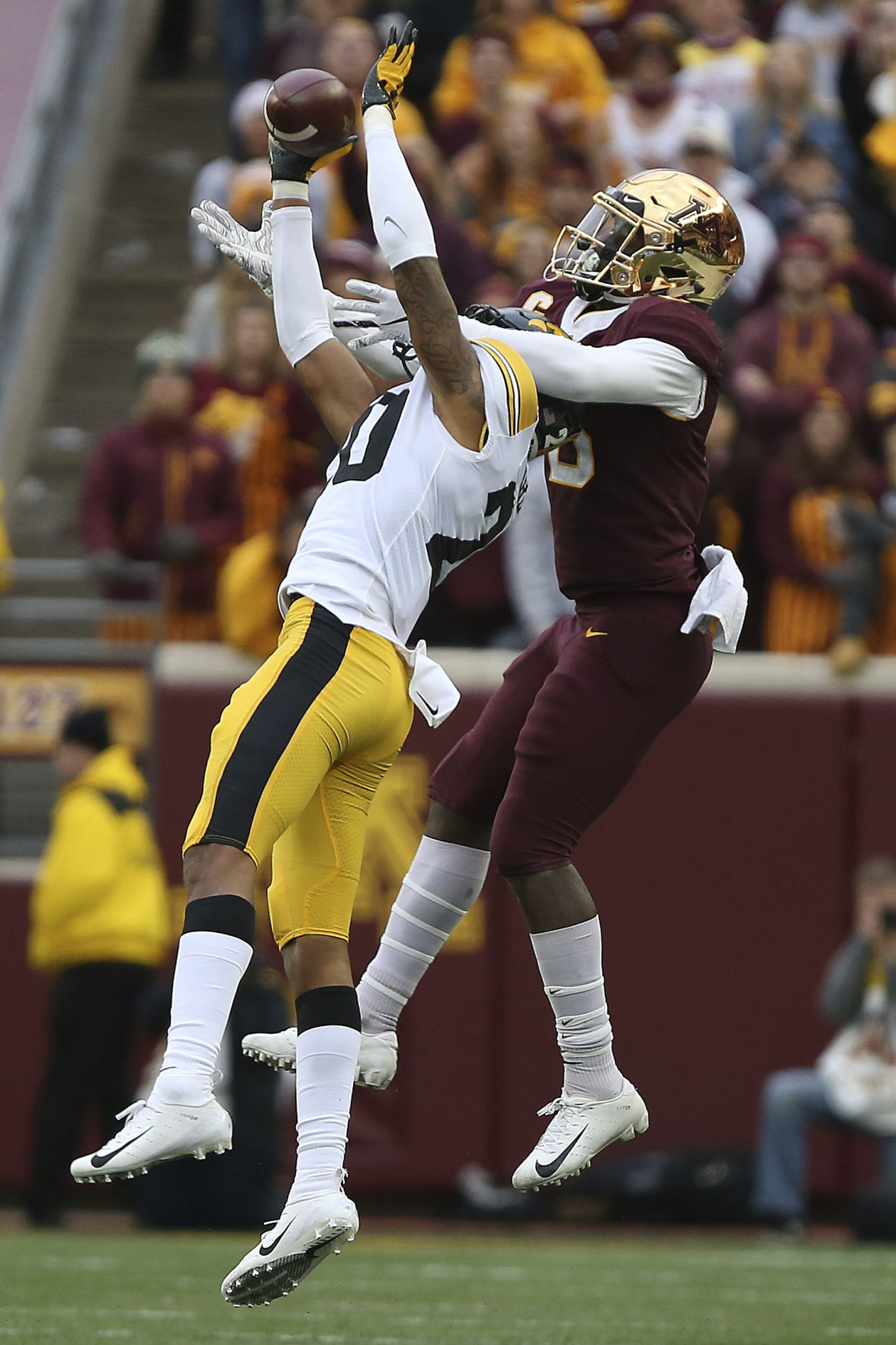 Iowa Minnesota Football